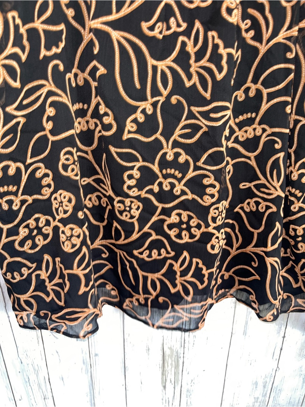Vince Camuto Black Brown Floral Ruffle Blouse Balloon Sleeve M - Picture 5 of 6